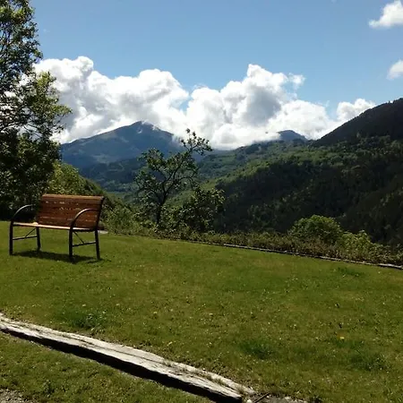 Casa rural El Serrat Turisme Rural *