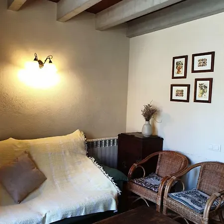 Country house El Serrat Turisme Rural *
