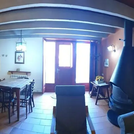 Casa rural El Serrat Turisme Rural *